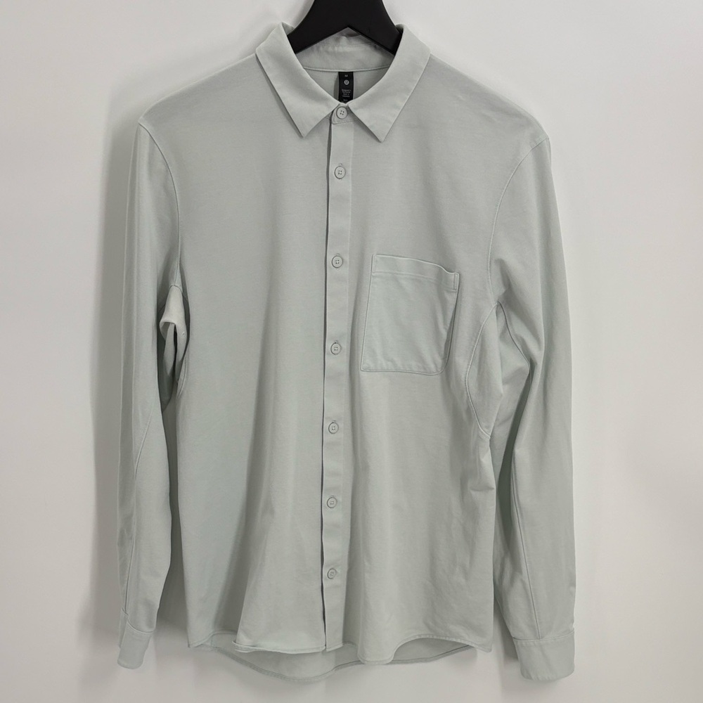 Lululemon Commission Long Sleeve Shirt Pale Green Classic Fit Performance Med.